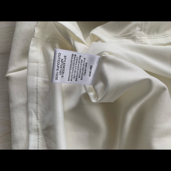 Off white classic flare dress with short sleeve - Picture 5 of 8